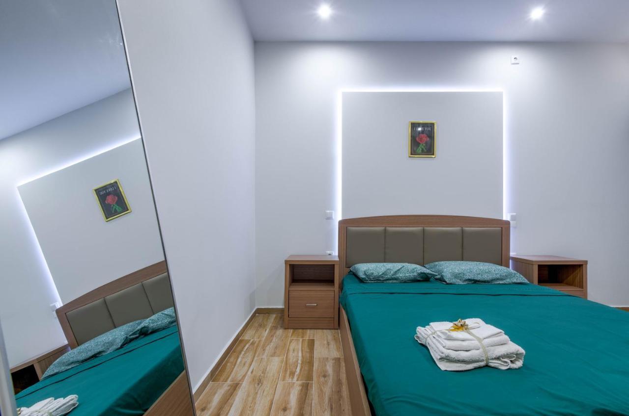 Renovated 2Bd House Close To Pireus Port Buitenkant foto