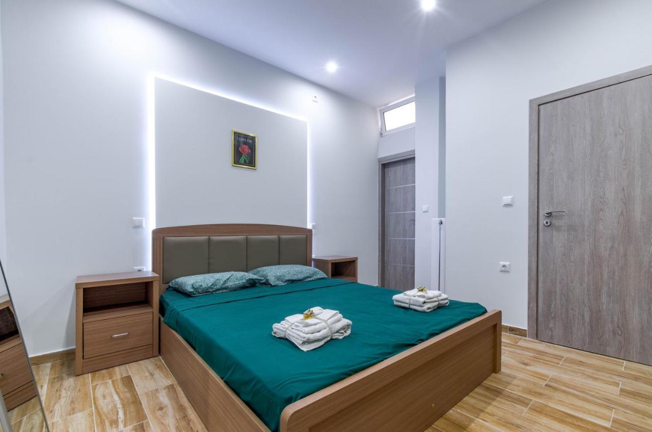 Renovated 2Bd House Close To Pireus Port Buitenkant foto